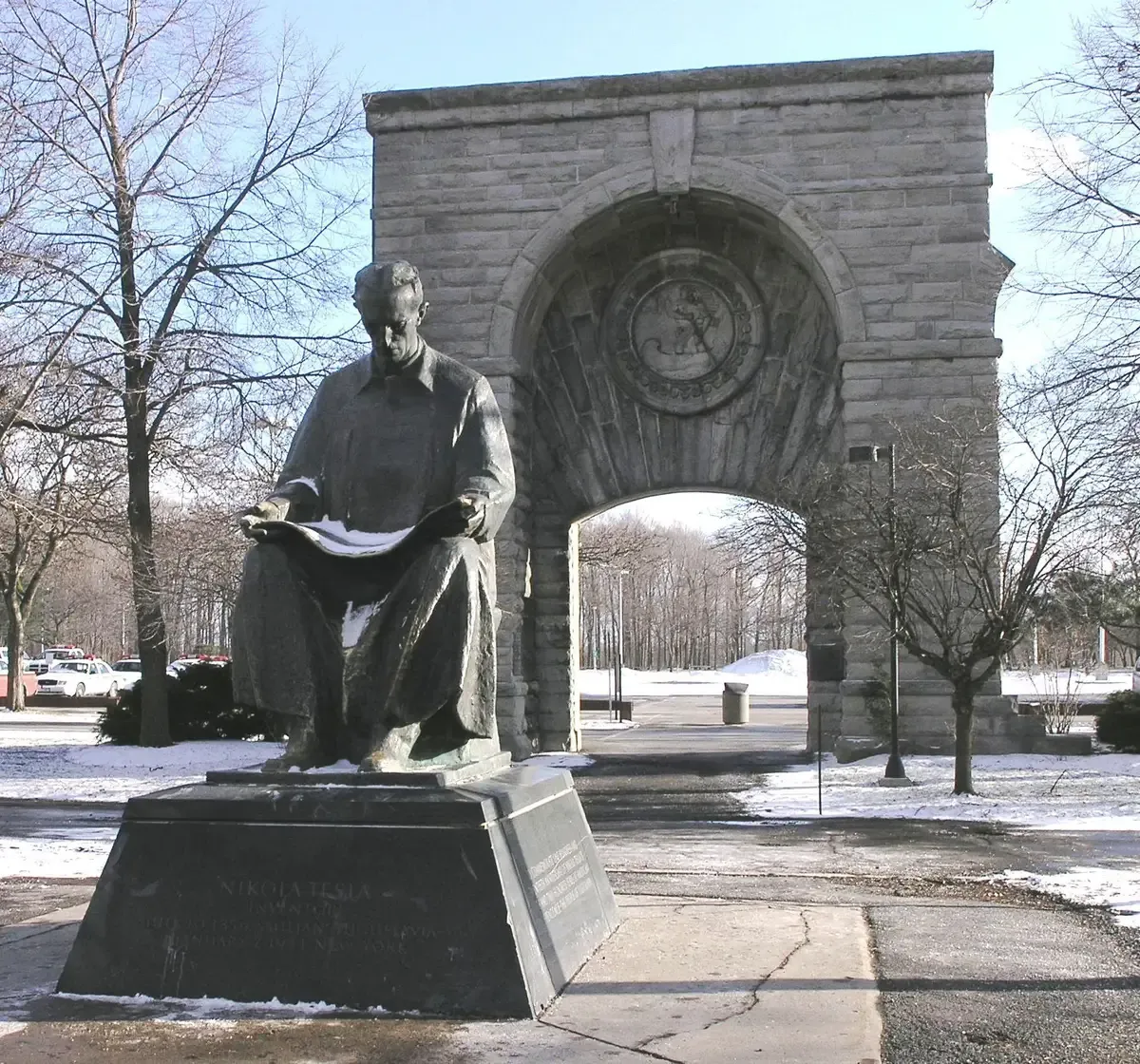 The Nikola Tesla statue on Goat Island on a Niagara Falls tour from NYC, New York